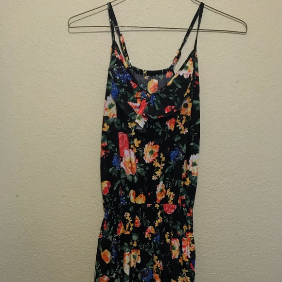 Romper - Picture 1 of 5